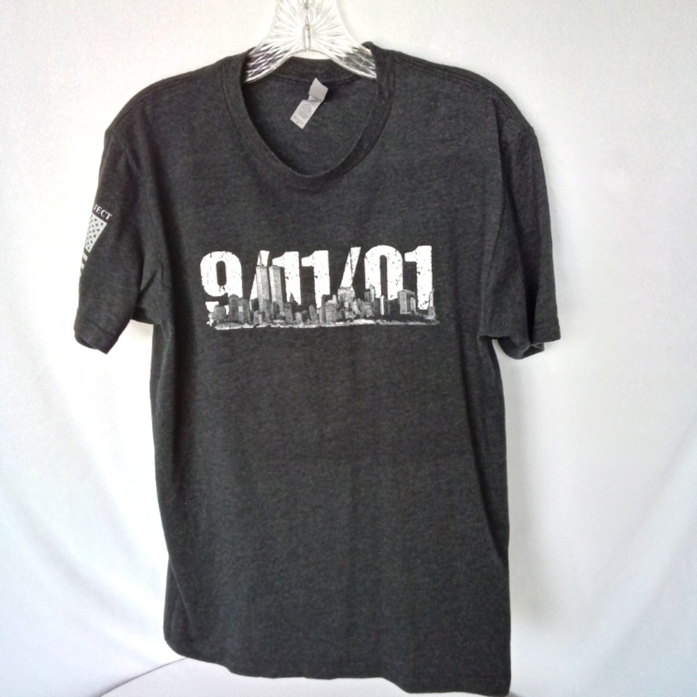 9/11/01 NY Memorial Shirt Size M
